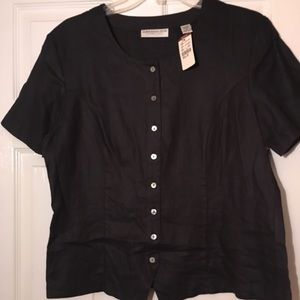 NWT women’s black top